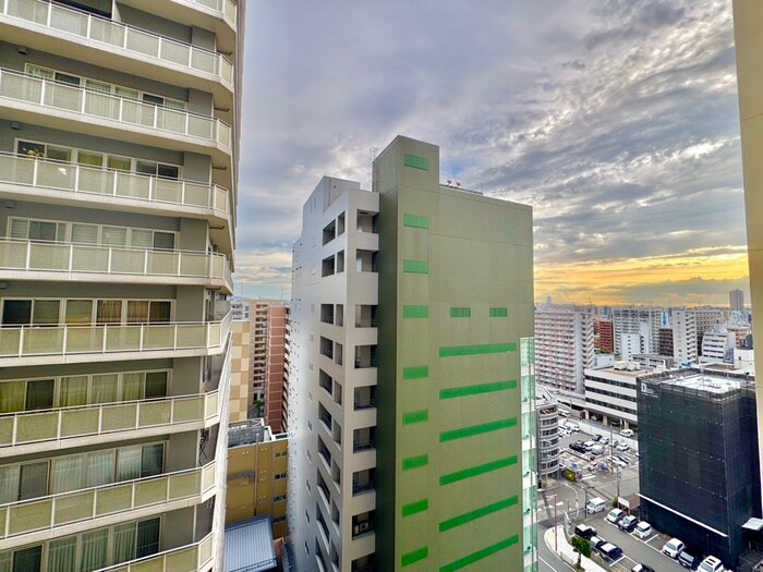 物件内観写真16　(室内からの展望)