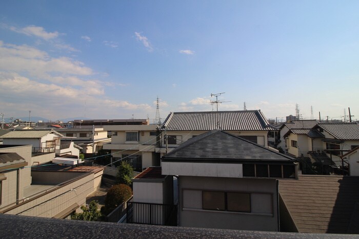 物件内観写真22　(室内からの展望)