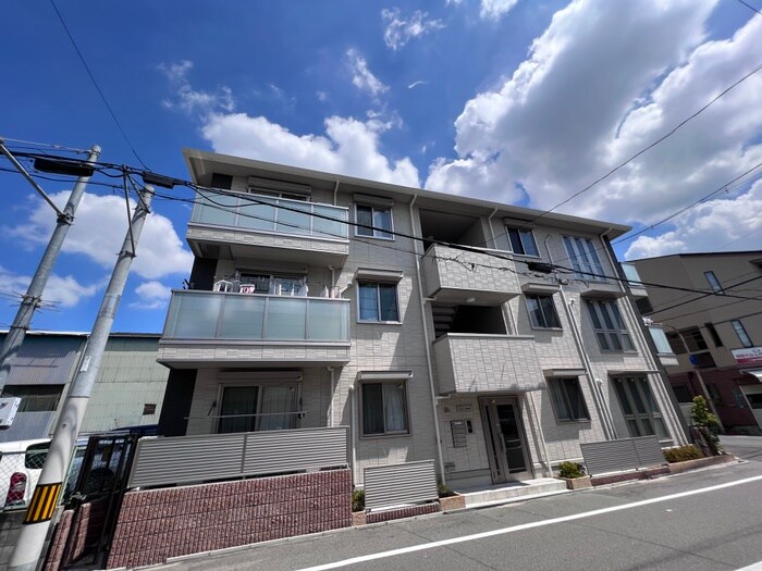 物件外観写真3　(外観写真)