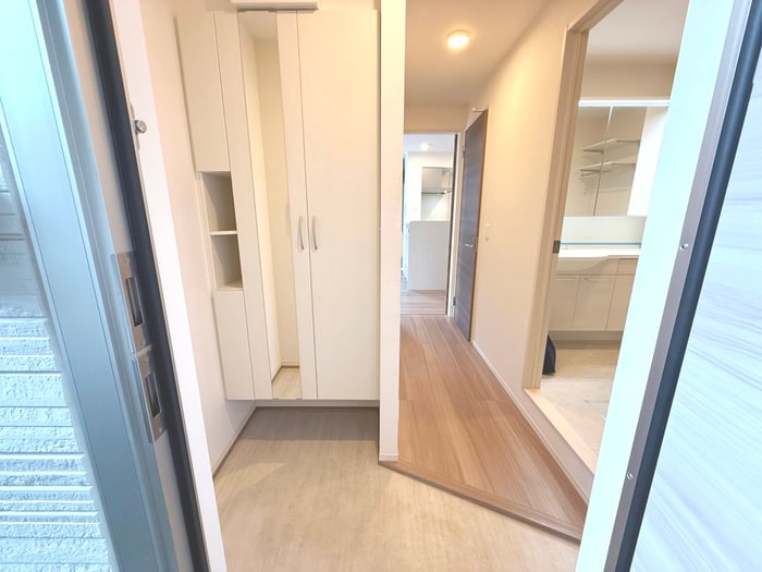 物件内観写真22　(玄関)