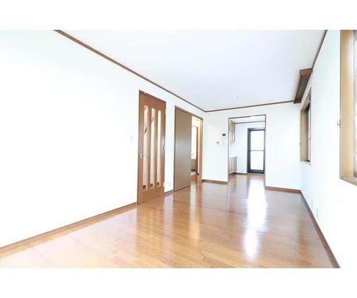 物件内観写真6　(居室)