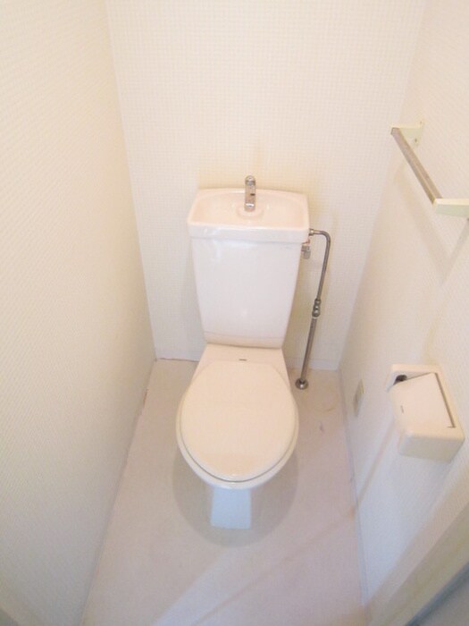 物件内観写真12　(トイレ)