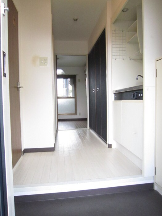 物件内観写真14　(玄関)