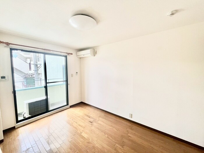 物件内観写真7　(居室)