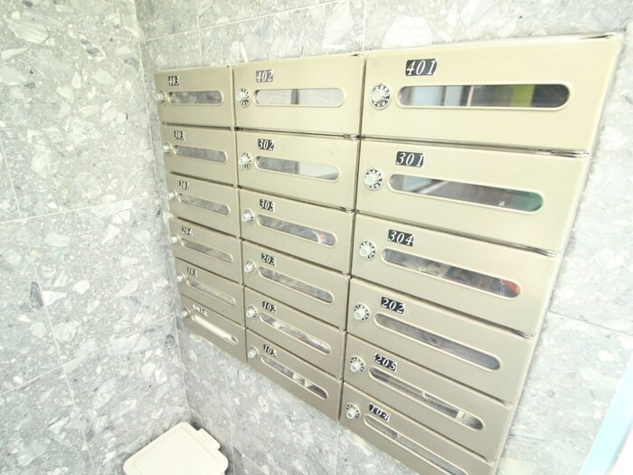 物件外観写真6　(建物設備)