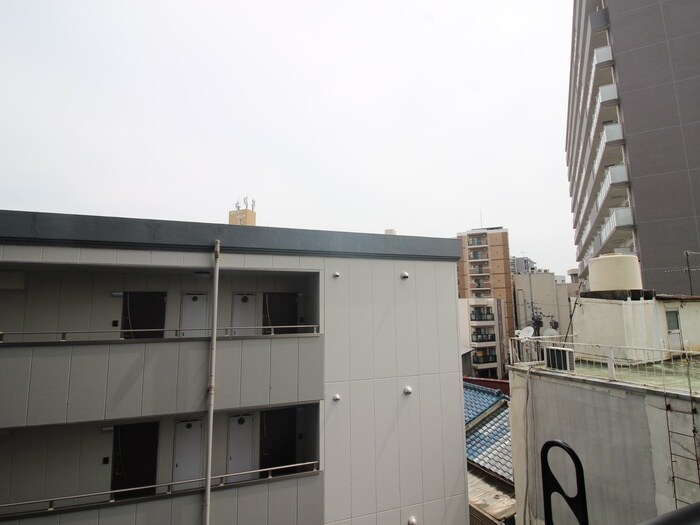 物件内観写真21　(室内からの展望)