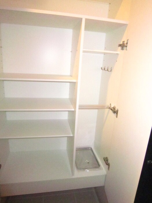 物件内観写真9　(靴箱)