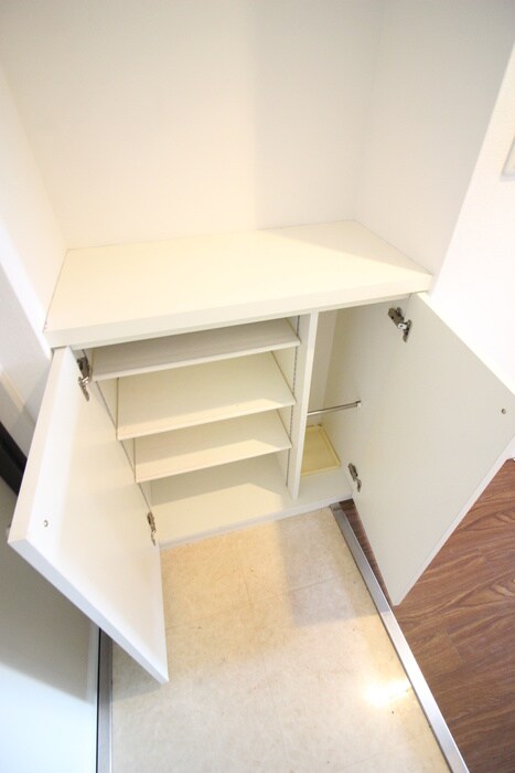 物件内観写真17　(靴箱)