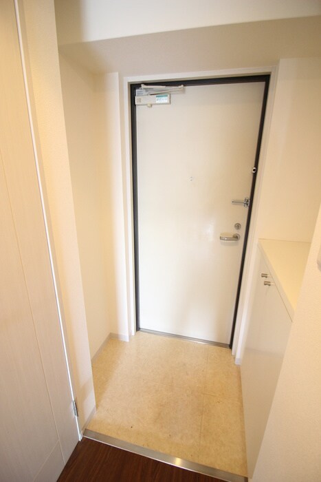 物件内観写真21　(玄関)