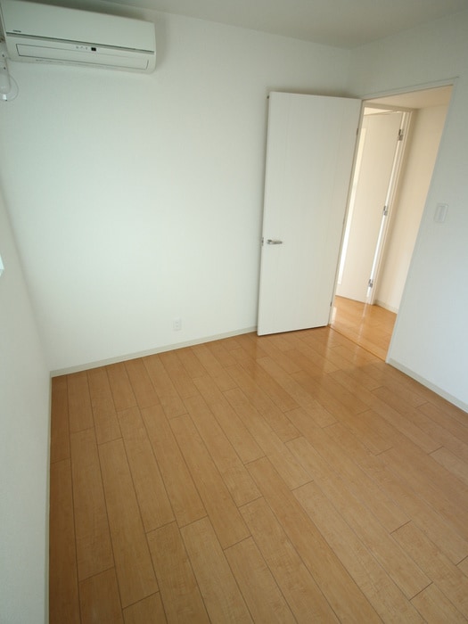 物件内観写真11　(居室)