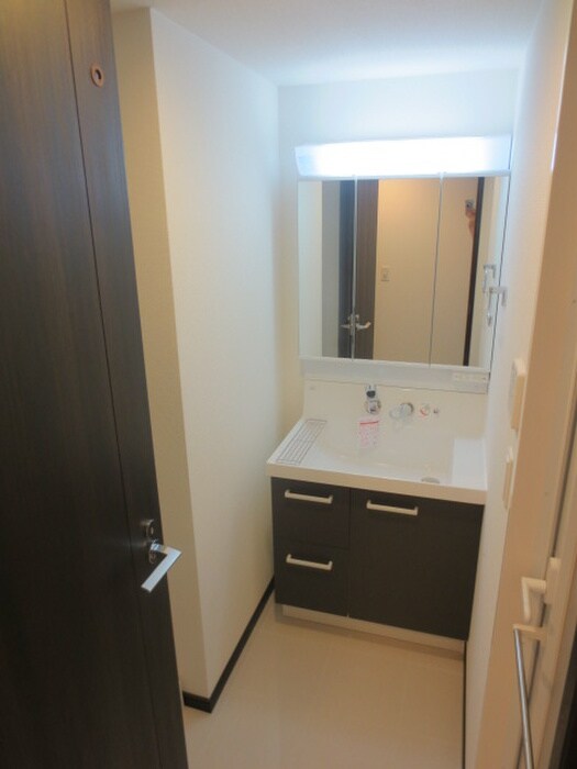 物件内観写真9　(洗面)
