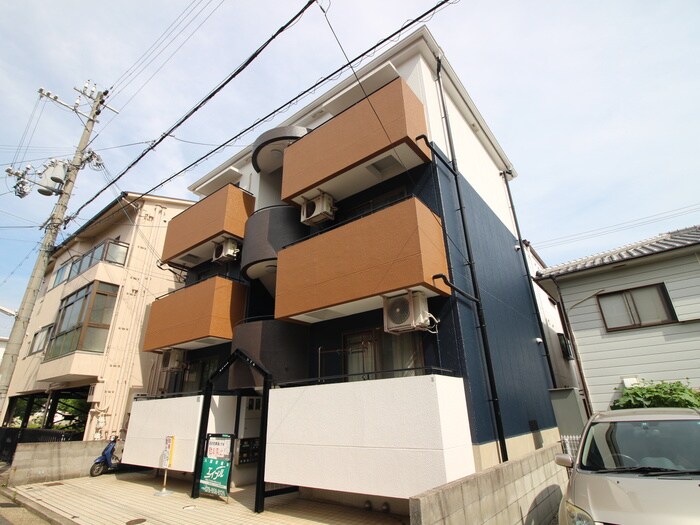 物件外観写真1　(外観写真)