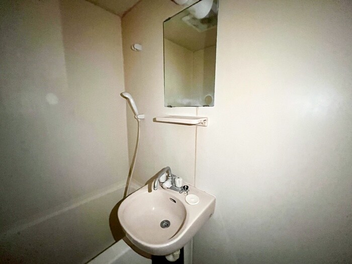 物件内観写真13　(洗面)