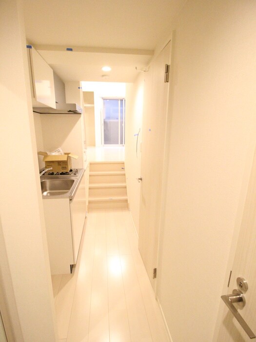 物件内観写真9　(廊下)