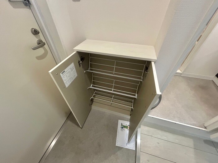 物件内観写真8　(靴箱)