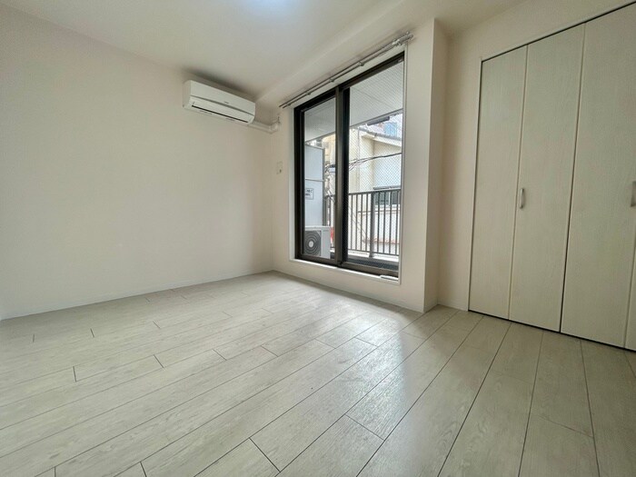 物件内観写真10　(居室)