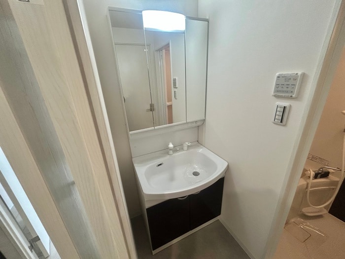 物件内観写真16　(洗面)