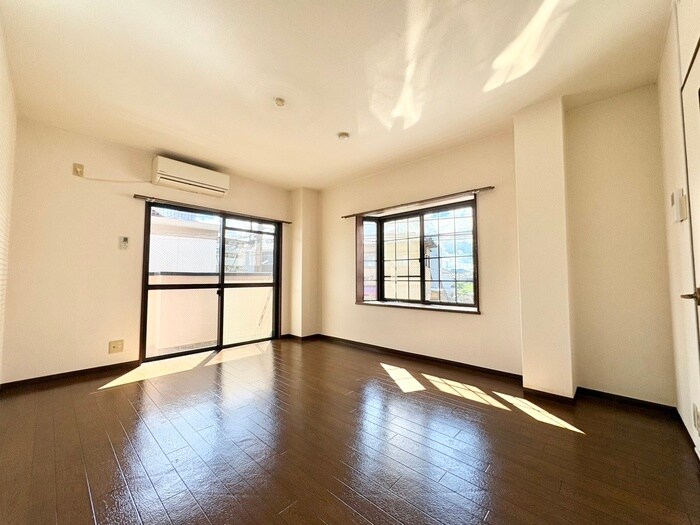 物件内観写真6　(居室)