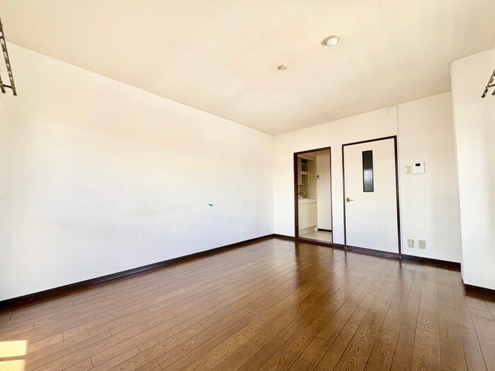 物件内観写真6　(居室)