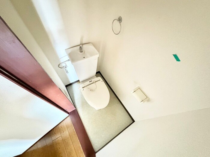 物件内観写真12　(トイレ)