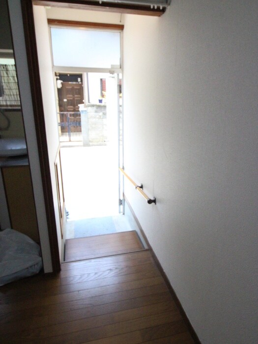 物件内観写真19　(廊下)