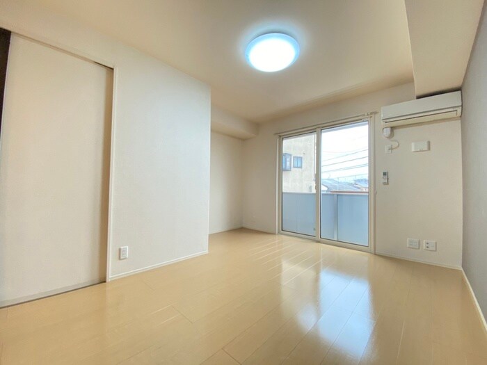 物件内観写真9　(居室)