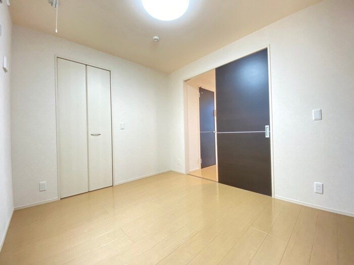 物件内観写真12　(居室)