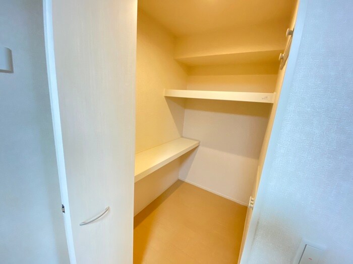 物件内観写真17　(収納)