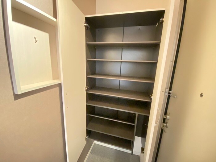 物件内観写真19　(靴箱)