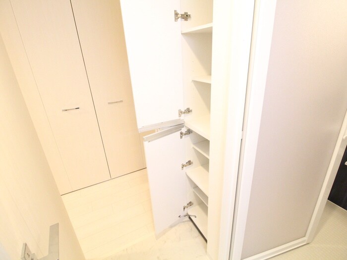 物件内観写真17　(玄関)