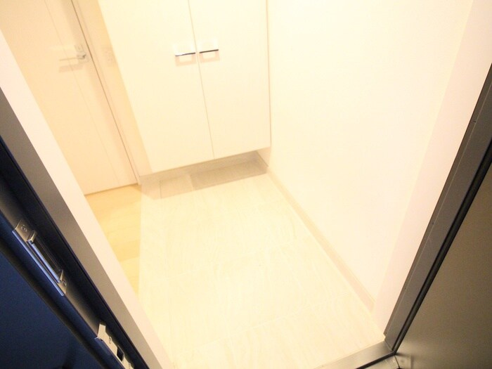 物件内観写真21　(玄関)