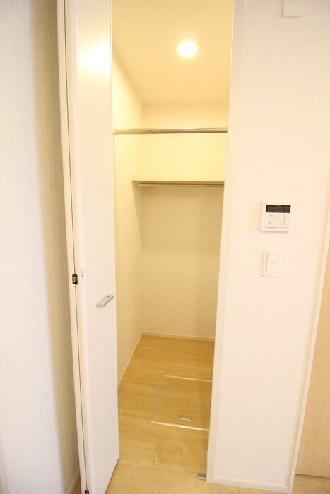 物件内観写真11　(収納)