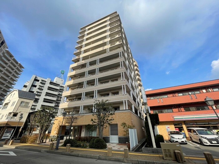 ルモン宝塚南口（２０３）の物件外観写真