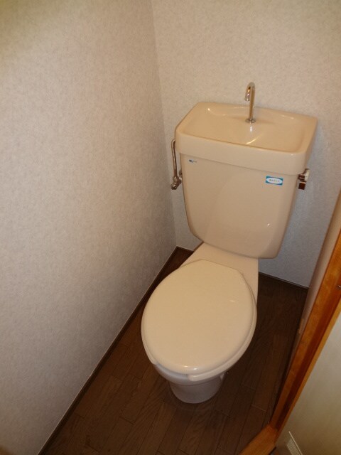 物件内観写真15　(トイレ)