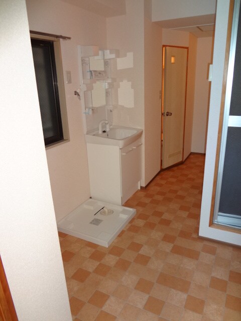 物件内観写真16　(洗面)