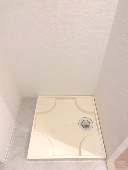 物件内観写真11　(洗濯機置場)