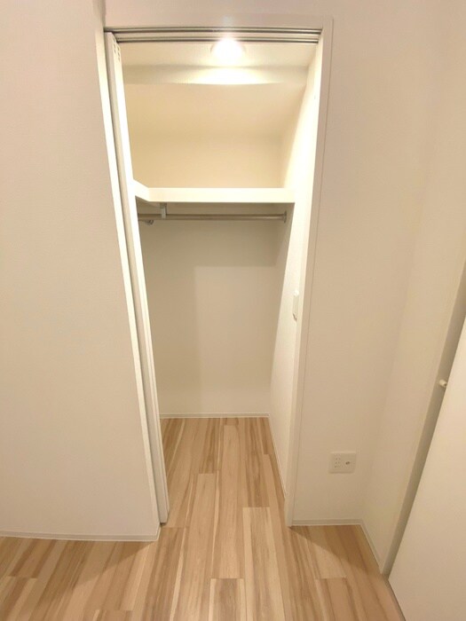 物件内観写真18　(収納)