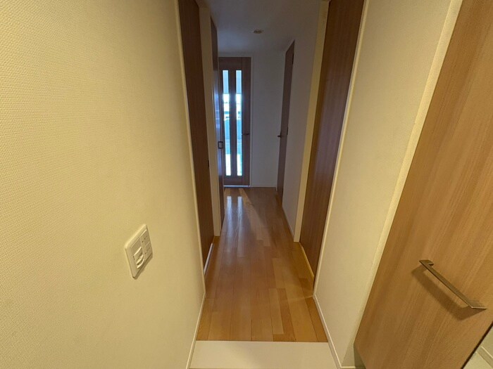 物件内観写真20　(廊下)