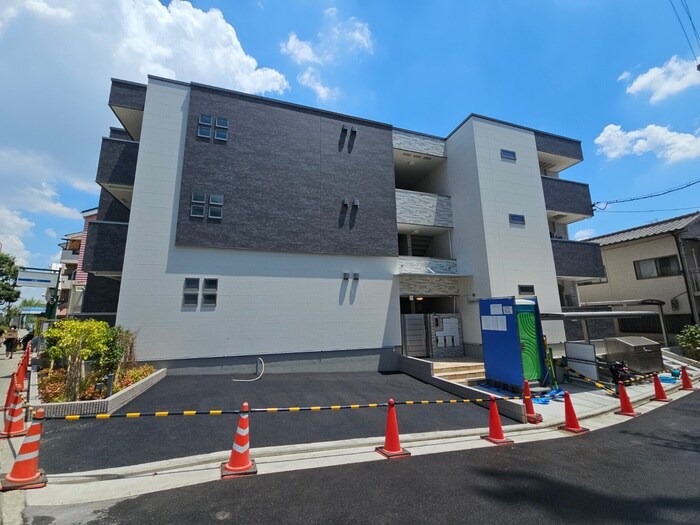 物件外観写真1　(外観写真)