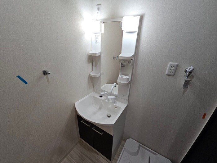 物件内観写真9　(洗面)