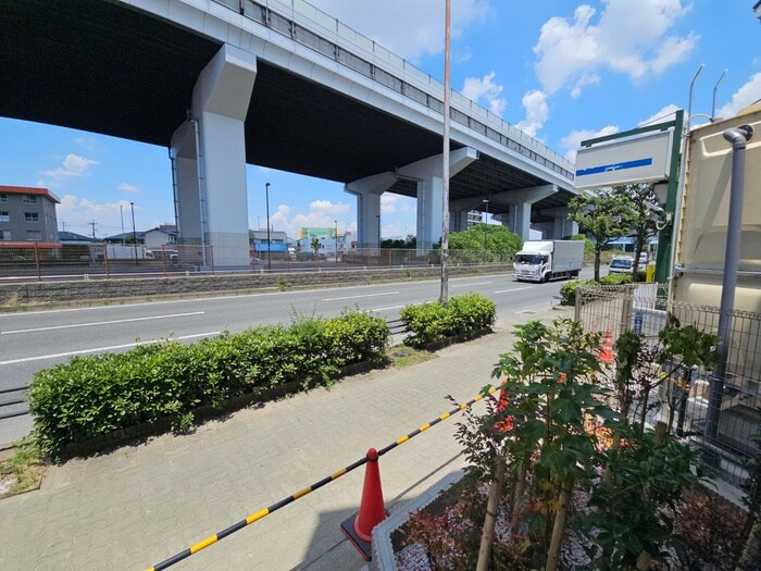 物件内観写真13　(室内からの展望)