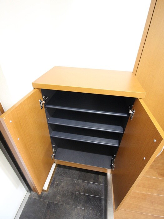 物件内観写真15　(靴箱)