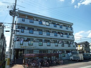 敷島第５マンション外観写真