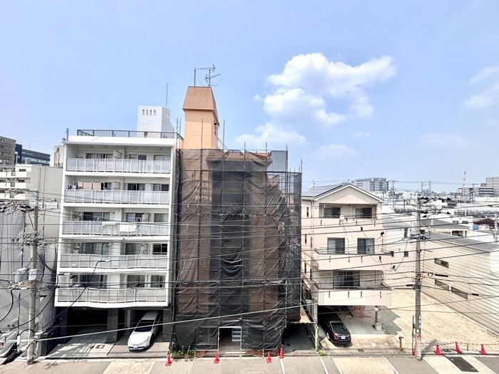 物件内観写真14　(室内からの展望)