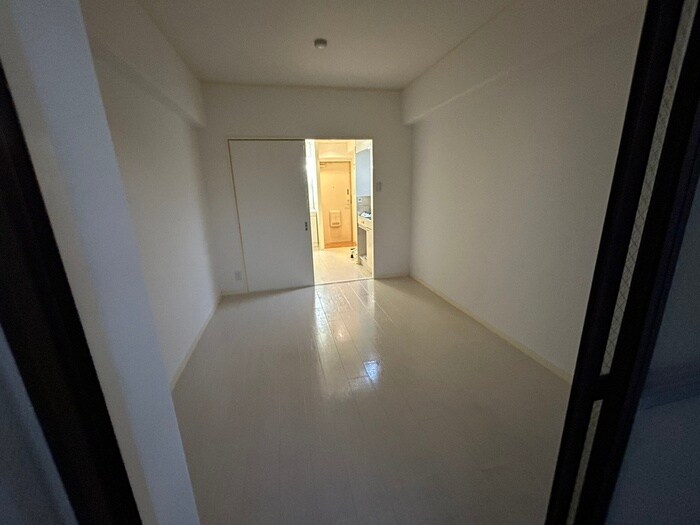 物件内観写真3　(居室)