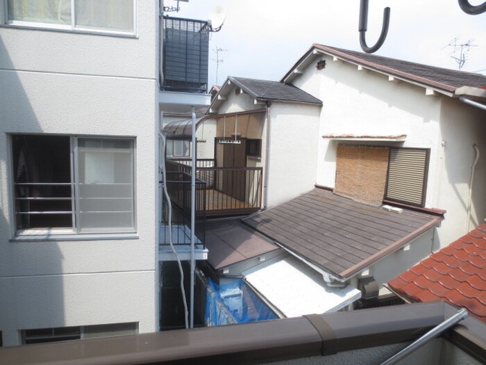 物件内観写真16　(室内からの展望)