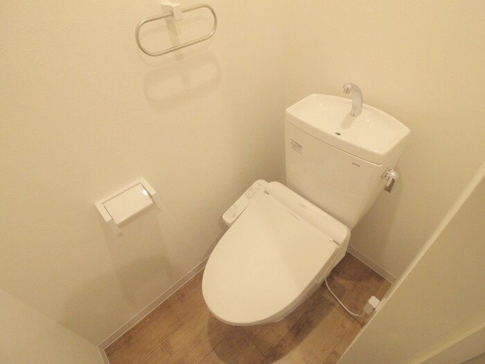 物件内観写真10　(トイレ)