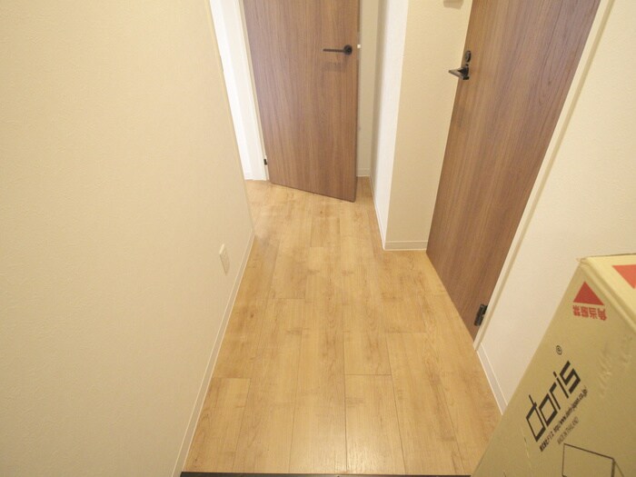 物件内観写真17　(廊下)