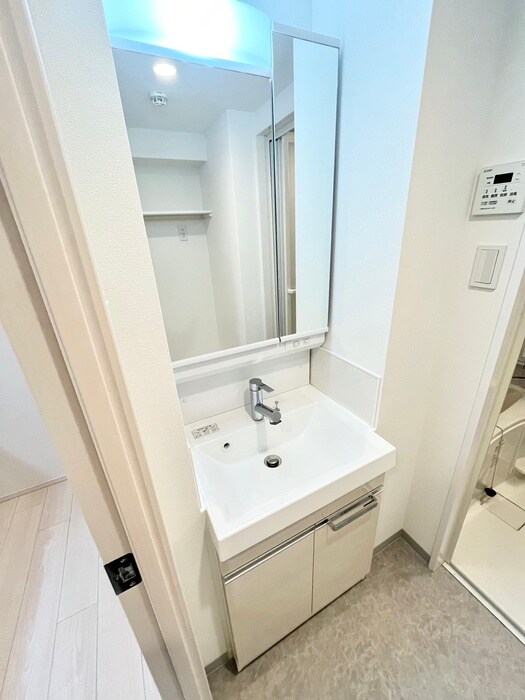 物件内観写真11　(洗面)