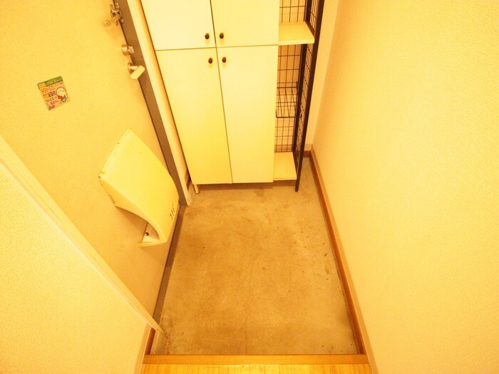 物件内観写真17　(玄関)